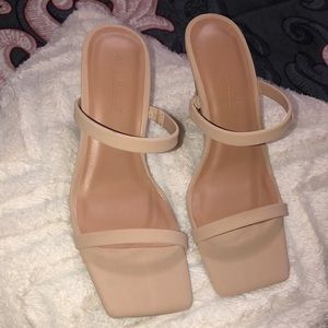 Square toe heel mules
